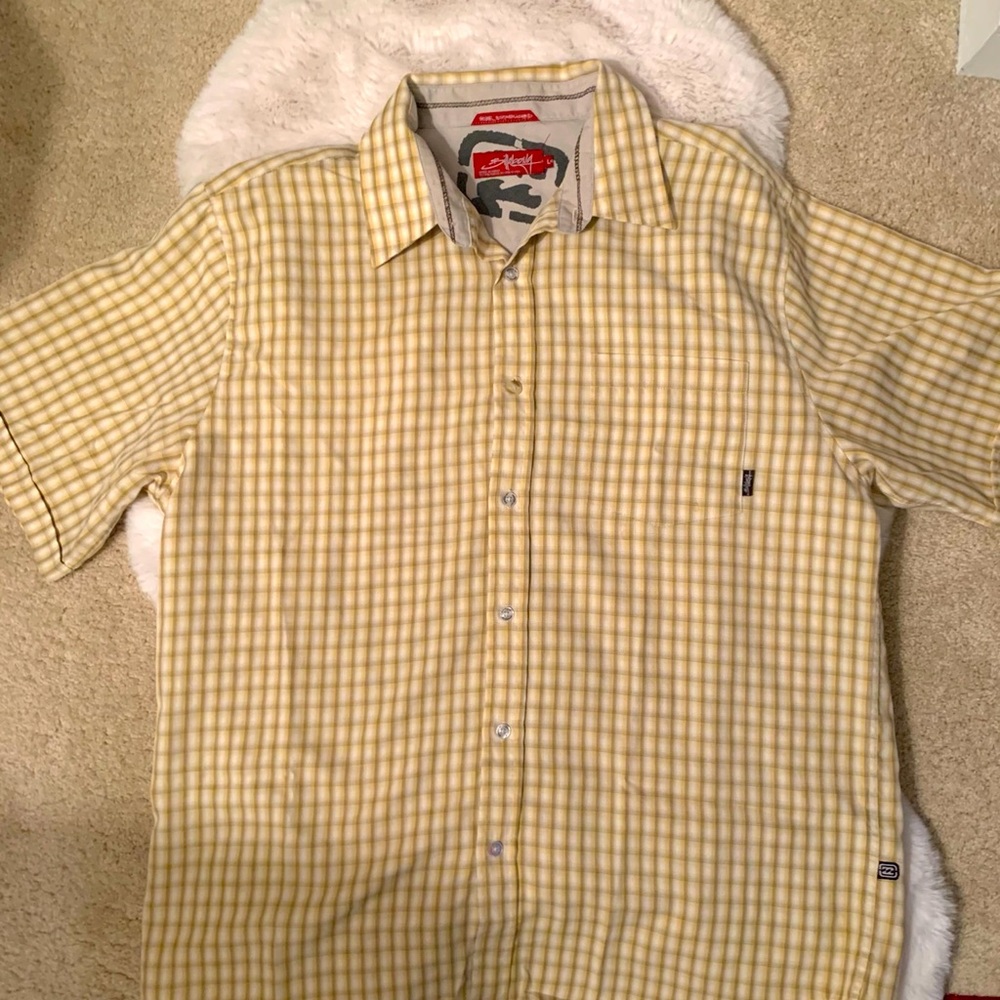 Billabong short sleeve shirt